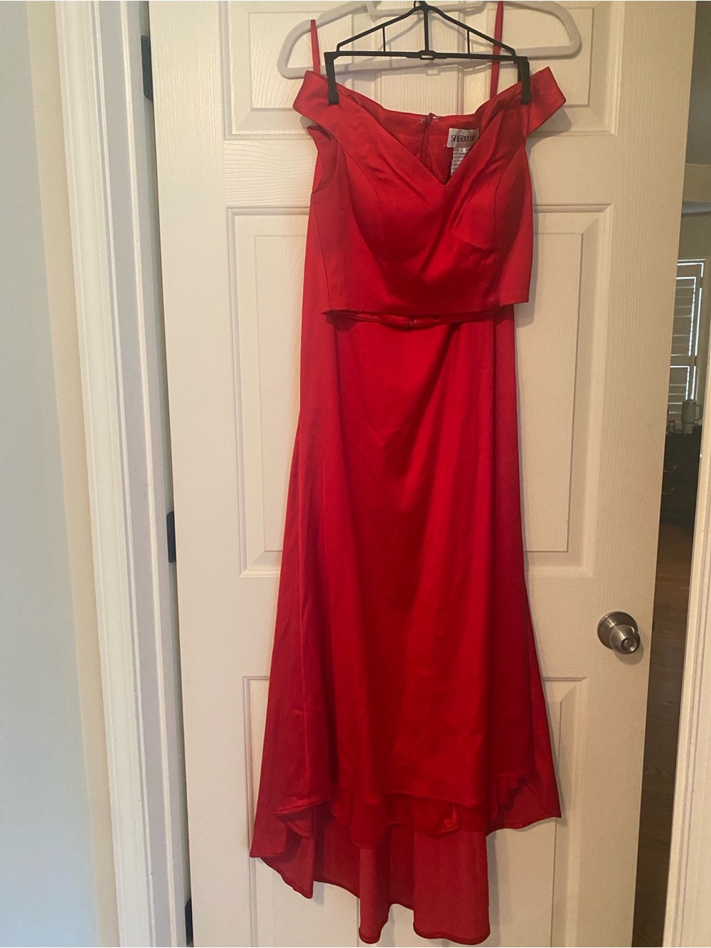 Sherri Hill Vibrant 2 piece Red Satin gown with train
